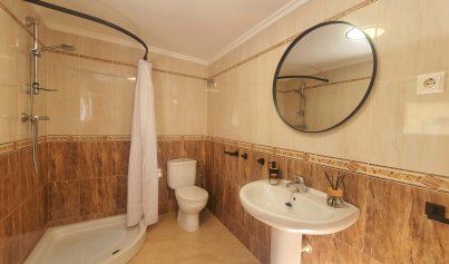 Resale - Villa -
Orihuela Costa - Villamartin