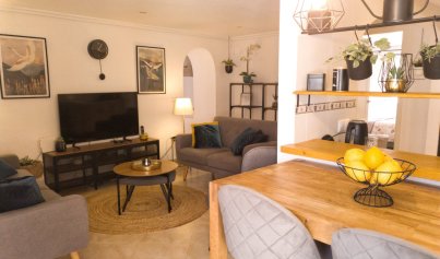 Resale - Villa -
Orihuela Costa - Villamartin