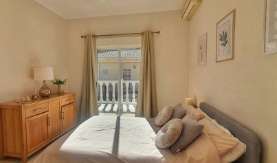 Resale - Villa -
Orihuela Costa - Villamartin