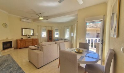 Resale - Villa -
Orihuela Costa - Villamartin