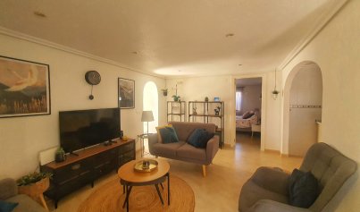 Resale - Villa -
Orihuela Costa - Villamartin