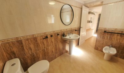 Resale - Villa -
Orihuela Costa - Villamartin