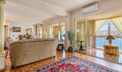 Resale - Apartment -
Benidorm* - Levante*