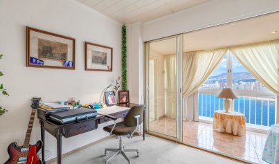 Resale - Apartment -
Benidorm* - Levante*
