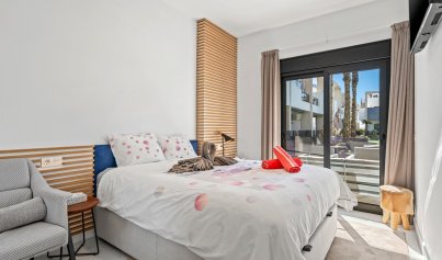 Resale - Apartment / Flat * -
Guardamar del Segura* - El Raso*