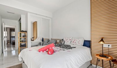 Resale - Apartment / Flat * -
Guardamar del Segura* - El Raso*