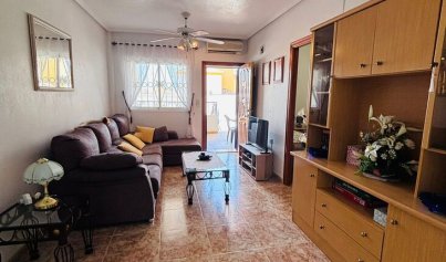 Resale - Apartment -
Punta Prima - Costa Blanca