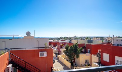 Resale - Townhouse -
Orihuela Costa - Villamartin
