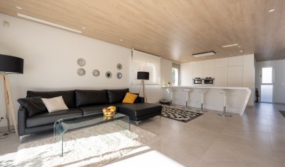 Resale - Villa -
Orihuela Costa - Cabo Roig