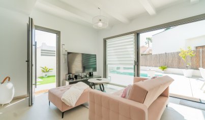 Resale - Villa -
Orihuela Costa - Costa Blanca