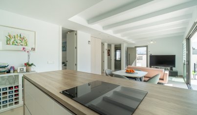 Resale - Villa -
Orihuela Costa - Costa Blanca