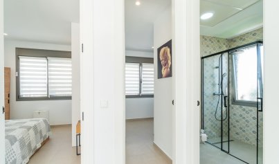 Resale - Villa -
Orihuela Costa - Costa Blanca