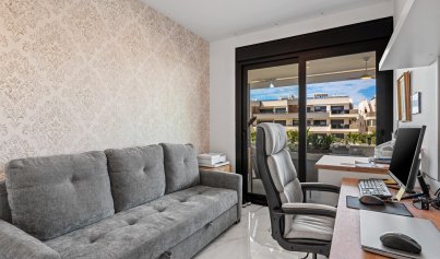 Resale - Apartment -
Orihuela Costa - Los Altos