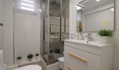 Resale - Villa -
Orihuela Costa - Villamartin