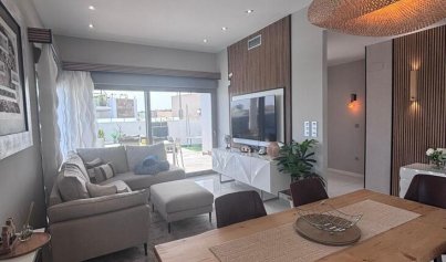 Herverkoop - Villa -
Villamartín - PAU 8