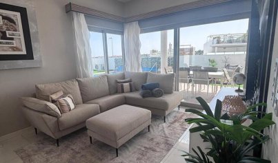 Herverkoop - Villa -
Villamartín - PAU 8