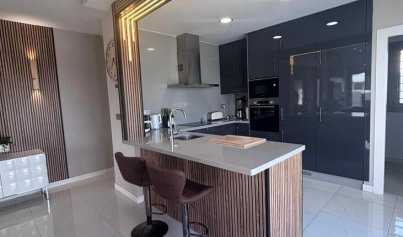 Herverkoop - Villa -
Villamartín - PAU 8