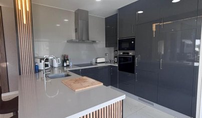 Herverkoop - Villa -
Villamartín - PAU 8