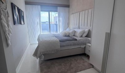 Herverkoop - Villa -
Villamartín - PAU 8