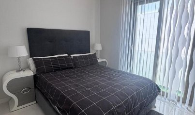 Herverkoop - Villa -
Villamartín - PAU 8