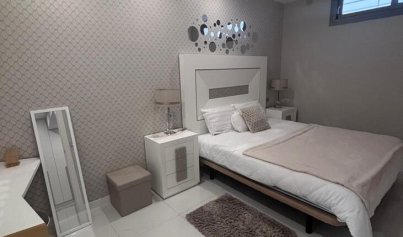 Herverkoop - Villa -
Villamartín - PAU 8