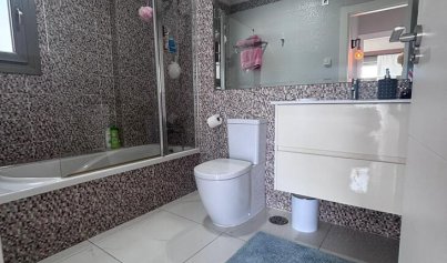 Herverkoop - Villa -
Villamartín - PAU 8