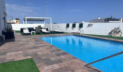 Herverkoop - Villa -
Villamartín - PAU 8