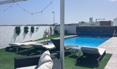 Herverkoop - Villa -
Villamartín - PAU 8