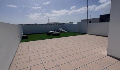 Herverkoop - Villa -
Villamartín - PAU 8