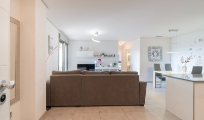 Resale - Apartment -
Orihuela Costa - Los Dolses