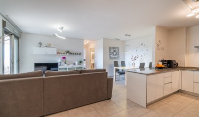 Resale - Apartment -
Orihuela Costa - Los Dolses