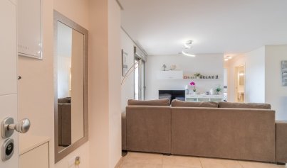 Resale - Apartment -
Orihuela Costa - Los Dolses