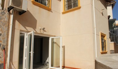 Resale - Villa -
La Zenia - Costa Blanca