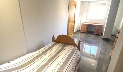 Resale - Villa -
La Zenia - Costa Blanca