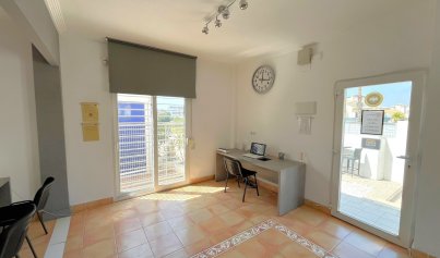Resale - Commercial -
Orihuela Costa - Playa Flamenca