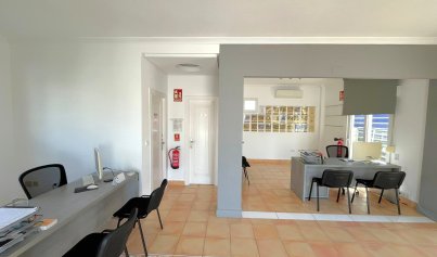 Resale - Commercial -
Orihuela Costa - Playa Flamenca