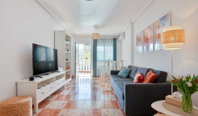 Resale - Apartment Penthouse -
Villamartín - Pinada Golf 1