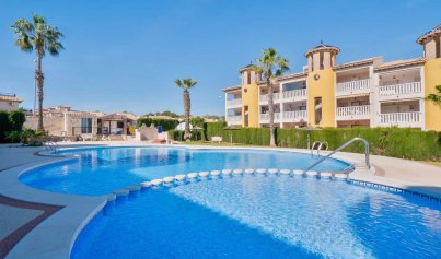 Resale - Apartment Penthouse -
Villamartín - Pinada Golf 1