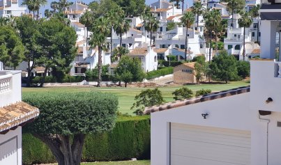 Resale - Villa -
Villamartín - Villamartin