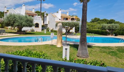 Resale - Villa -
Villamartín - Villamartin