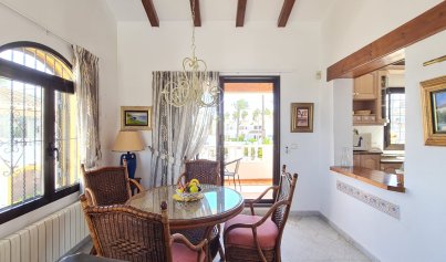 Resale - Villa -
Villamartín - Villamartin