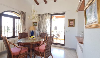 Resale - Villa -
Villamartín - Villamartin
