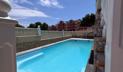 Resale - Townhouse -
Villamartín - Costa Blanca