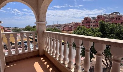 Resale - Townhouse -
Villamartín - Costa Blanca