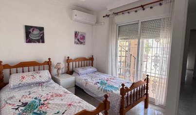 Resale - Townhouse -
Villamartín - Costa Blanca