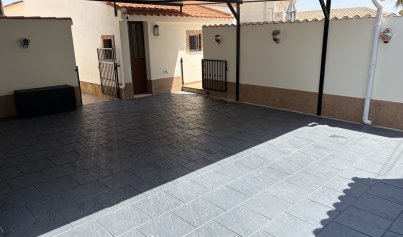 Återförsäljning - Villa -
Pinar de Campoverde