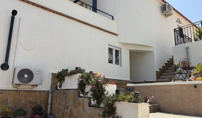 Återförsäljning - Villa -
Pinar de Campoverde