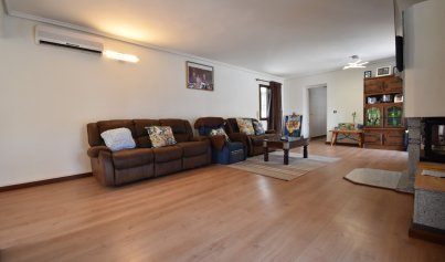 Resale - Villa -
Orihuela Costa - Villamartin