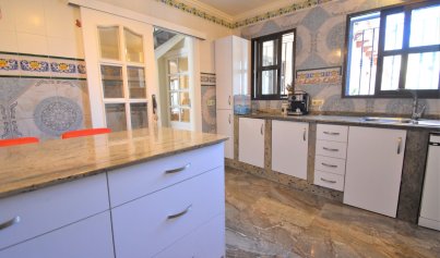 Resale - Villa -
Orihuela Costa - Villamartin