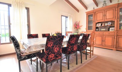 Resale - Villa -
Orihuela Costa - Villamartin